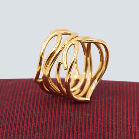 C. Antonsen; Bred ring i 14 kt. guld