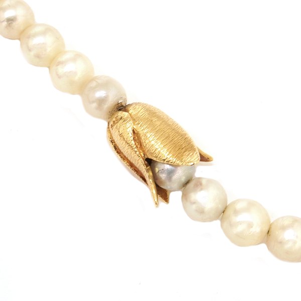 Ole Lynggaard Tulipan i 14kt guld. L: 12mm